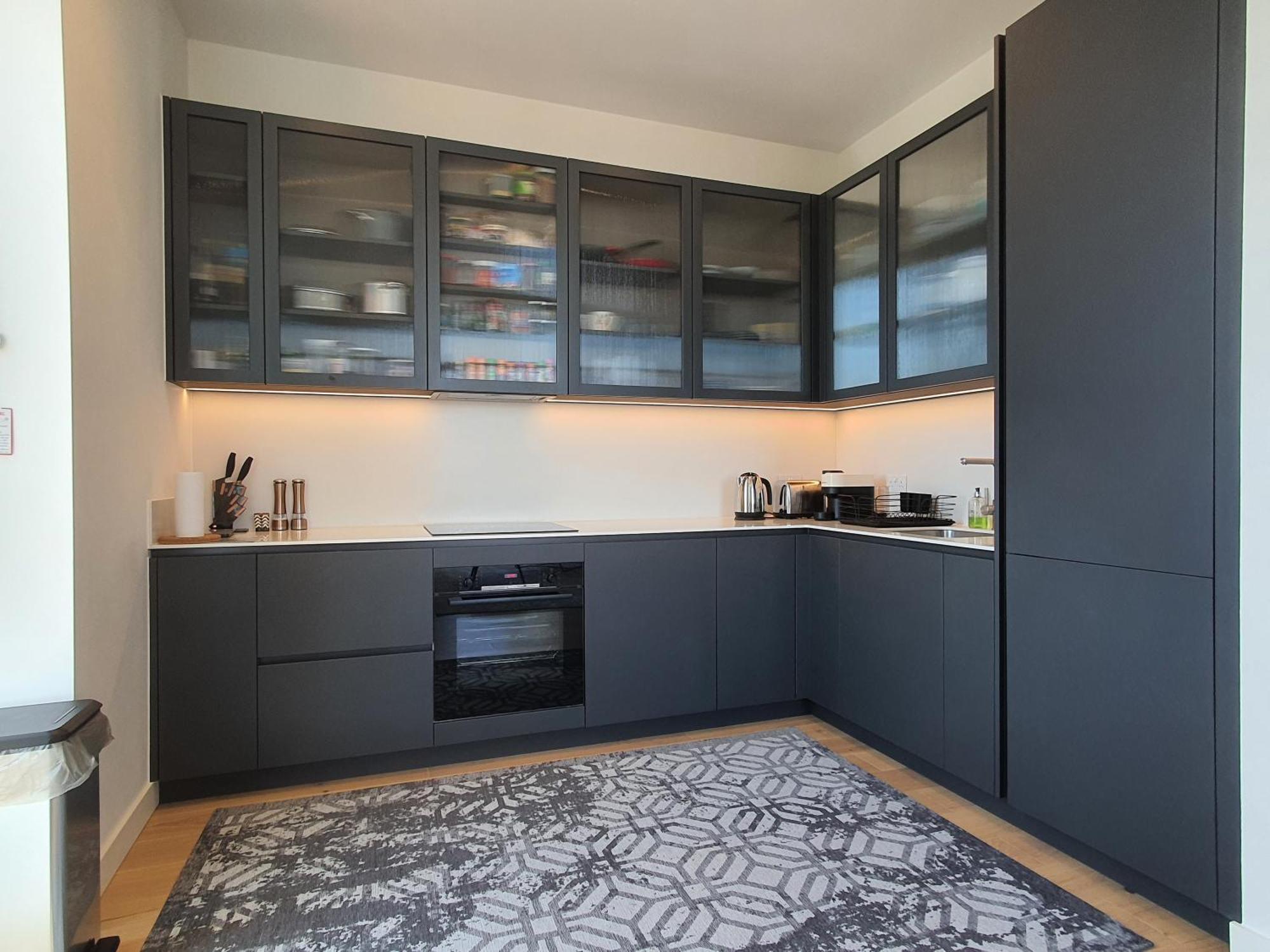Cozy Room With Private Bathroom In Luxurious Flat London Ngoại thất bức ảnh